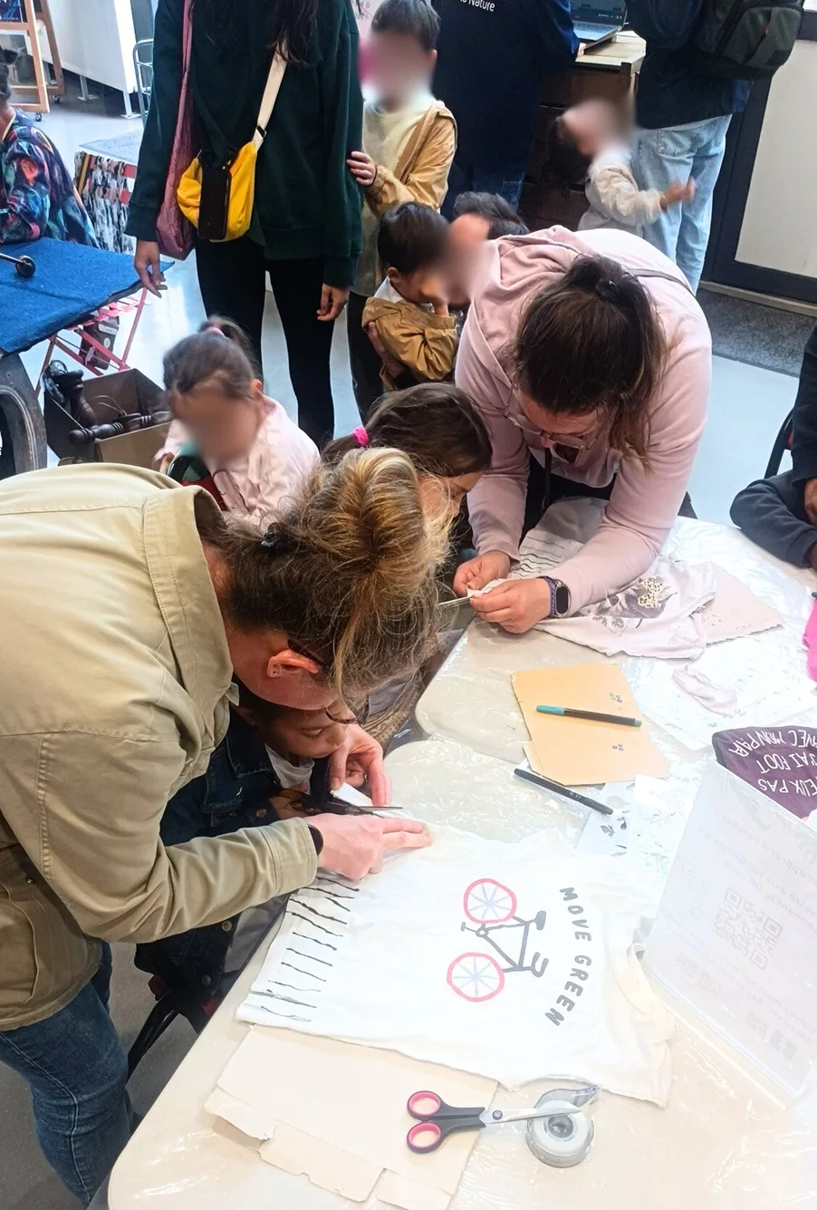 Atelier en famille autour de l'upcycling et de la réduction des déchets.