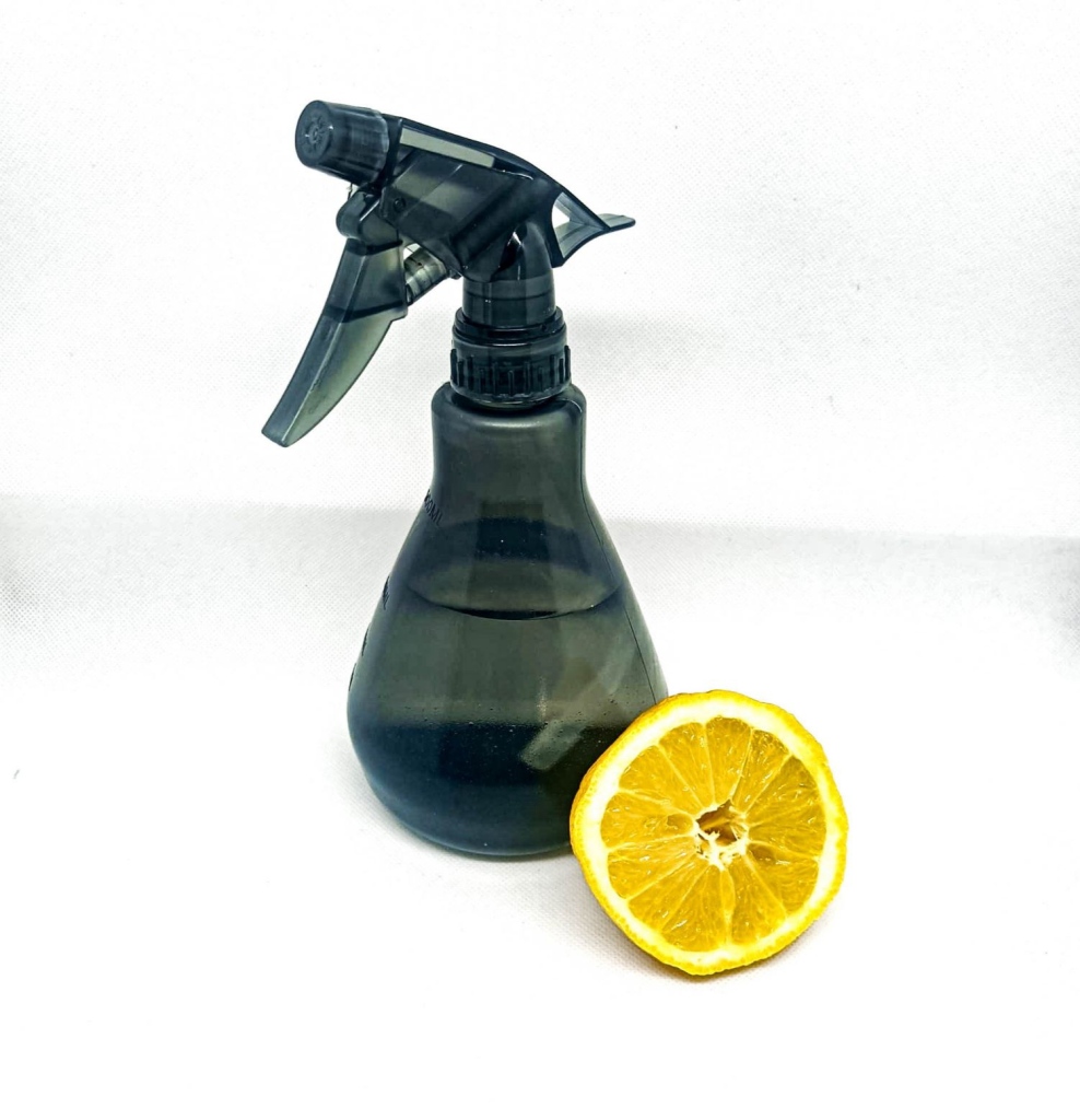 spray nettoyant multi-usages