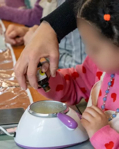 atelier enfant en entreprise, arbre de noël