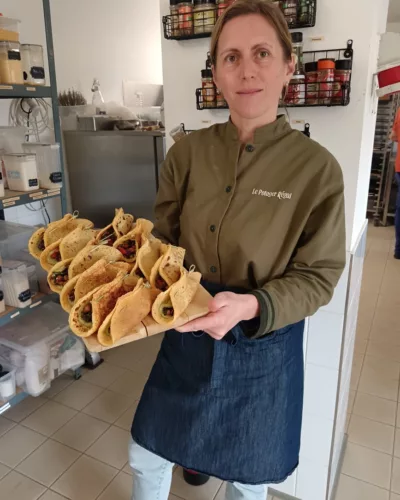Photo de Coraline Brunet, fondatrice du Potager Regal, foodtruck vegetalien