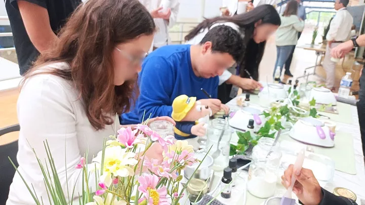 Atelier en entreprise pour fabriquer du déodorant naturel pour la semaine du développement durable